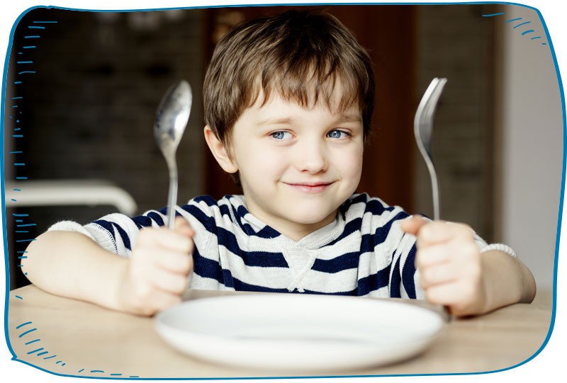 dinner1 ילד מחכה לאוכל
